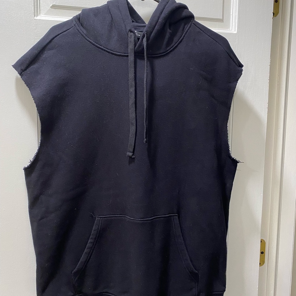 H&M black sleeveless hoodie